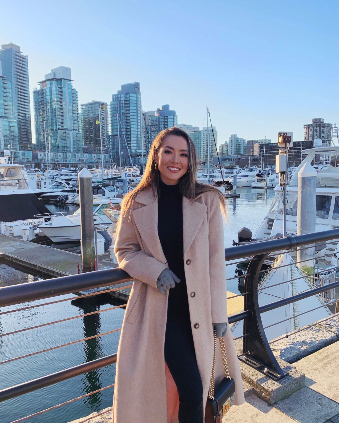 vancouver, travel, winter look, style, hapa, tan coat, boats, harbour, canada