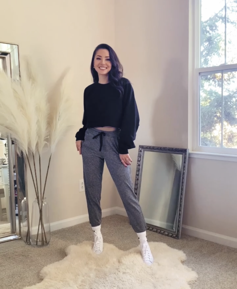 heather gray joggers, zella joggers, alo double take pullover, alo yoga, nike socks, converse, casual, outfit, athleisure