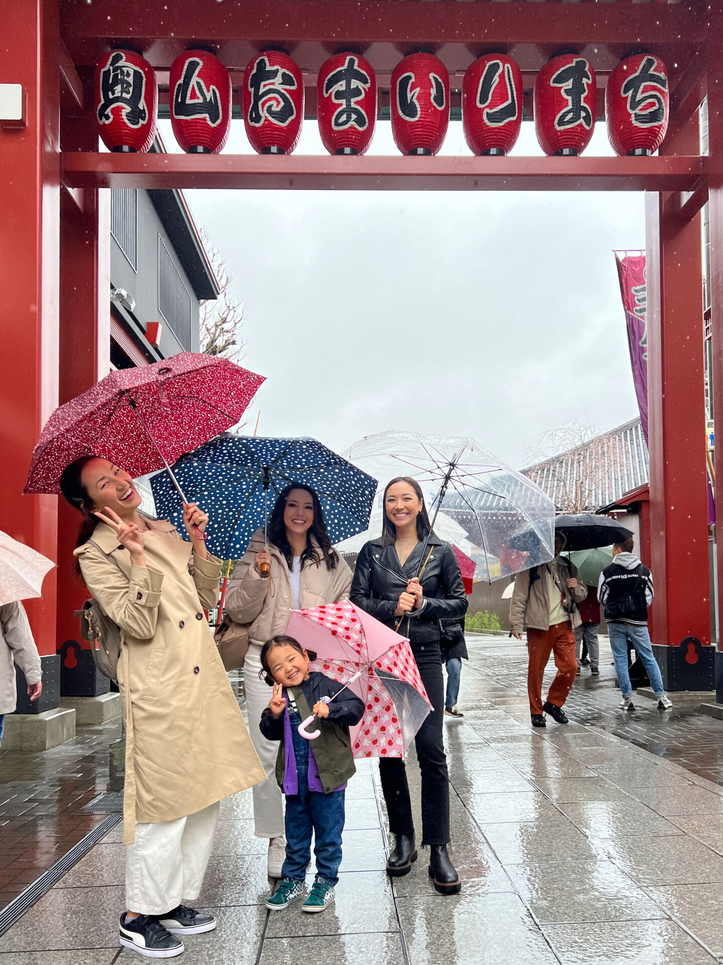 Chantel, Jessica, Jasmine and Chihiro's daughter 
